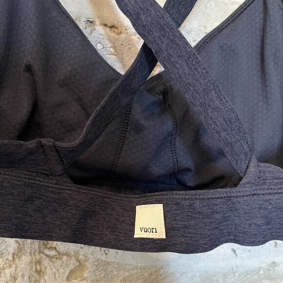 Vuori WT | Elevation Ruched Bra | Midnight Heather | Size M - Picture 4 of 8
